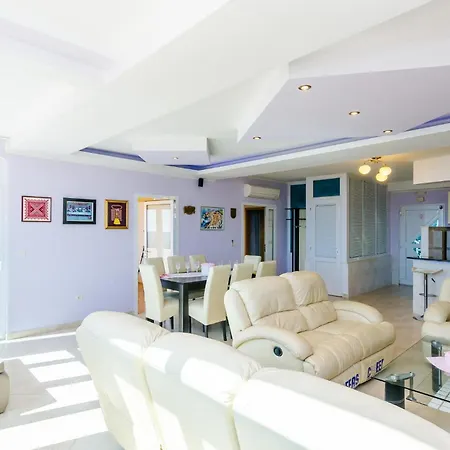 Cozy In Dubravka With Sauna *