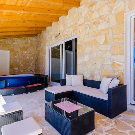 Cozy In Dubravka With Sauna Apartament *