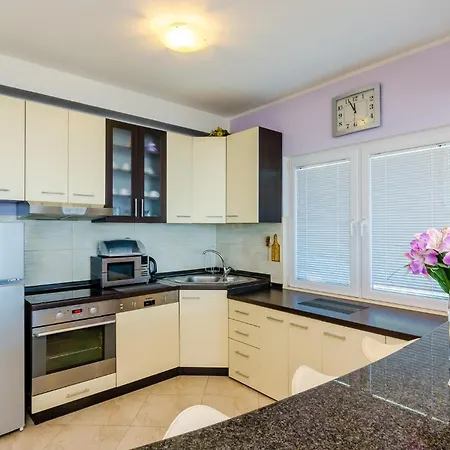 Cozy In Dubravka With Sauna Apartman Dubravka